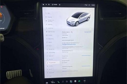 Tesla Model X vaihtoauto