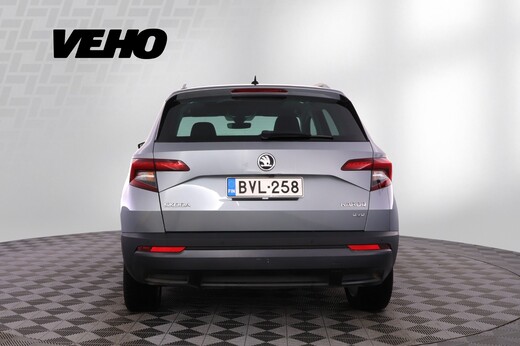 Skoda Karoq vaihtoauto