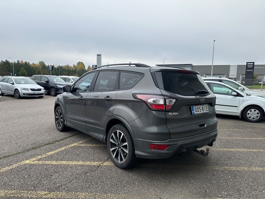 Ford Kuga vaihtoauto