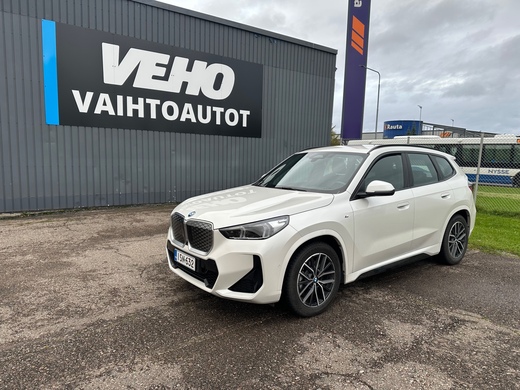 BMW iX1 vaihtoauto