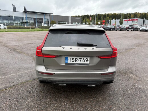 Volvo V60 Cross Country vaihtoauto