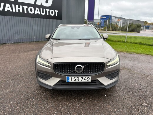 Volvo V60 Cross Country vaihtoauto