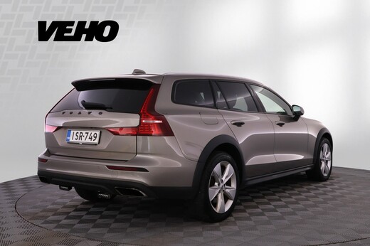 Volvo V60 Cross Country vaihtoauto