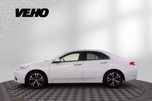 Honda Accord vaihtoauto
