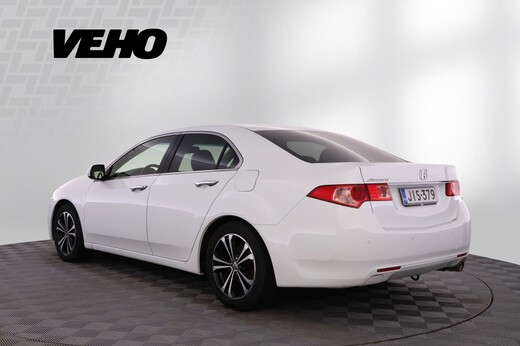 Honda Accord vaihtoauto