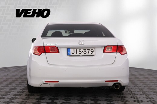 Honda Accord vaihtoauto