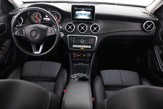 Mercedes-Benz GLA vaihtoauto