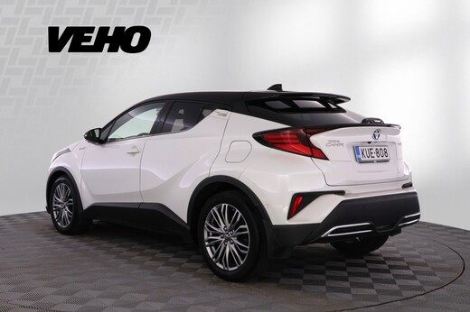 Toyota C-HR vaihtoauto