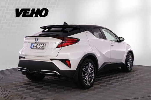Toyota C-HR vaihtoauto