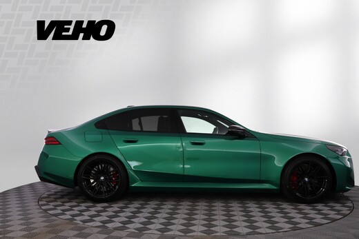 BMW M5 vaihtoauto