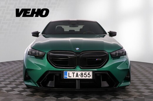 BMW M5 vaihtoauto
