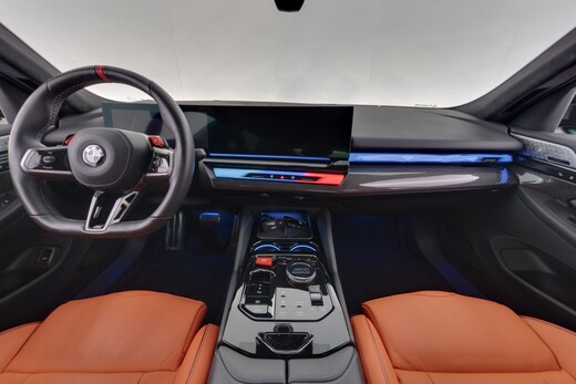BMW M5 vaihtoauto
