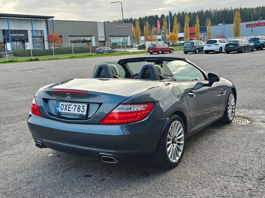 Mercedes-Benz SLK vaihtoauto