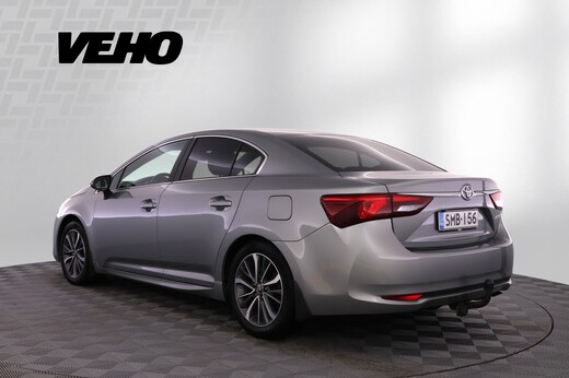 Toyota Avensis vaihtoauto