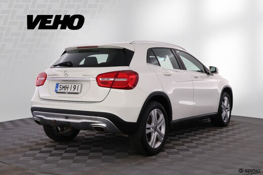 Mercedes-Benz GLA vaihtoauto