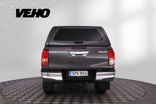 Toyota Hilux vaihtoauto