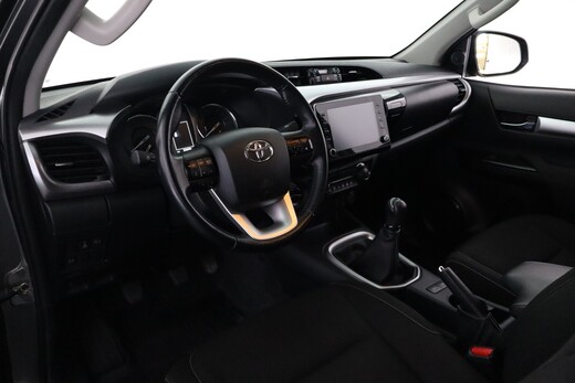 Toyota Hilux vaihtoauto