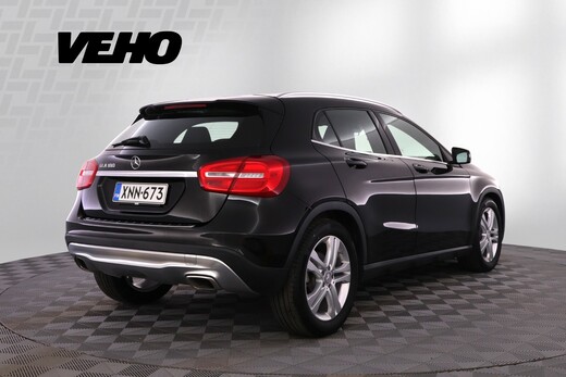 Mercedes-Benz GLA vaihtoauto