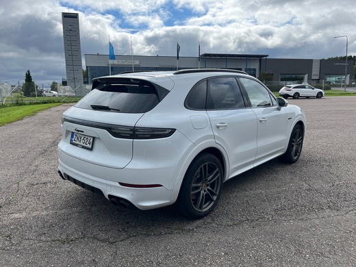 Porsche Cayenne vaihtoauto