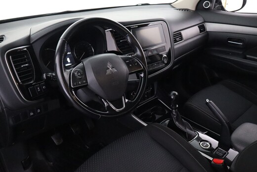 Mitsubishi Outlander vaihtoauto