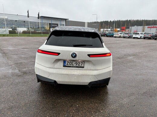 BMW iX vaihtoauto