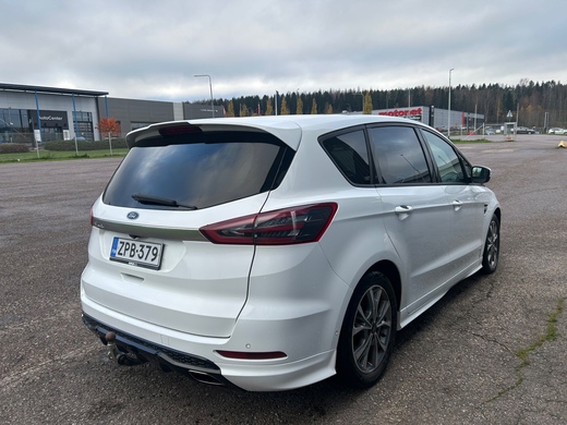 Ford S-MAX vaihtoauto