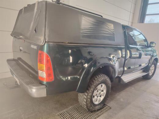 Toyota Hilux vaihtoauto