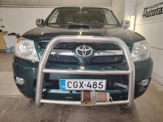 Toyota Hilux vaihtoauto