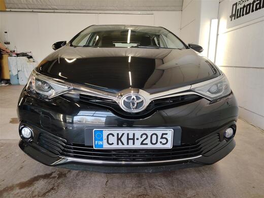 Toyota Auris vaihtoauto
