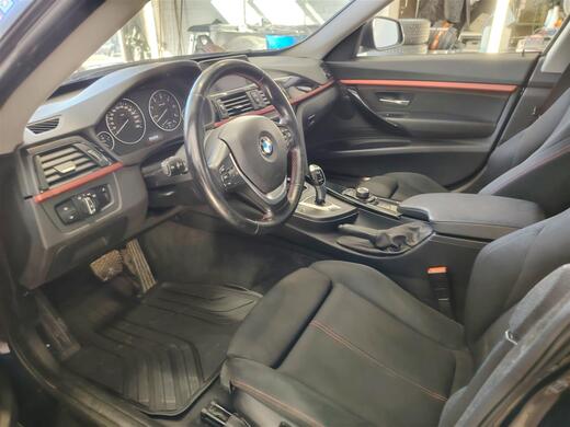 BMW 320 vaihtoauto