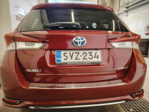 Toyota Auris vaihtoauto