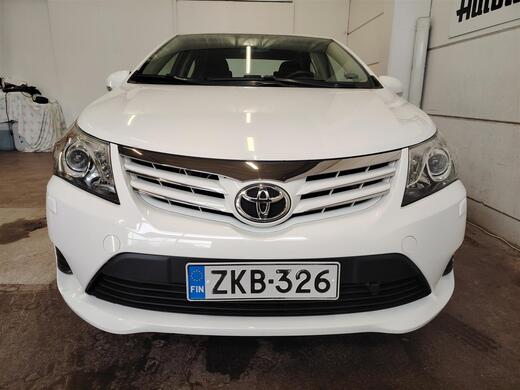 Toyota Avensis vaihtoauto