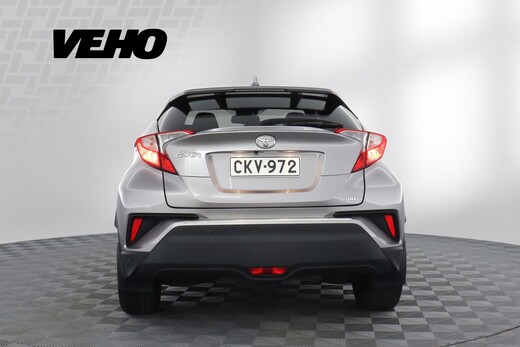 Toyota C-HR vaihtoauto