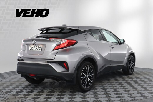 Toyota C-HR vaihtoauto