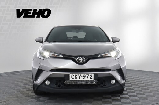 Toyota C-HR vaihtoauto