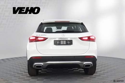 Mercedes-Benz GLA vaihtoauto