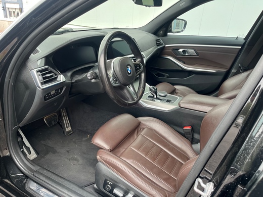 BMW 330 vaihtoauto