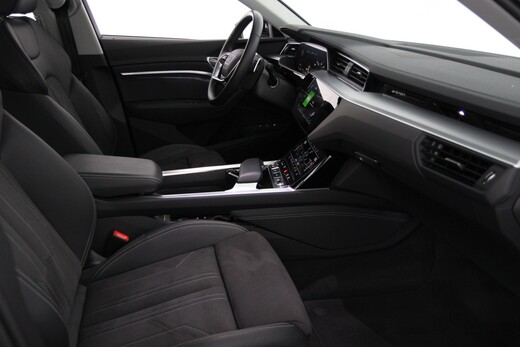 Audi Q8 e-tron vaihtoauto