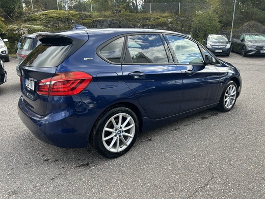 BMW 225 vaihtoauto