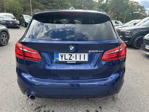BMW 225 vaihtoauto