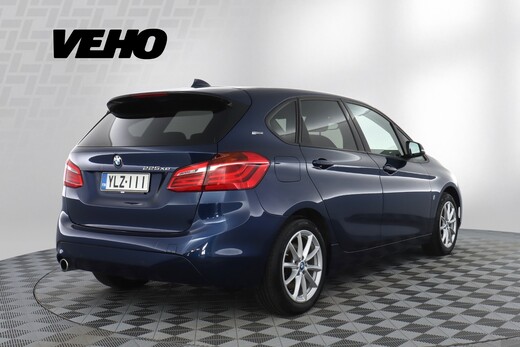 BMW 225 vaihtoauto