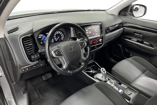 Mitsubishi Outlander PHEV vaihtoauto