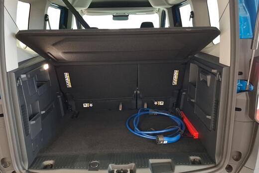 Ford Tourneo Courier vaihtoauto