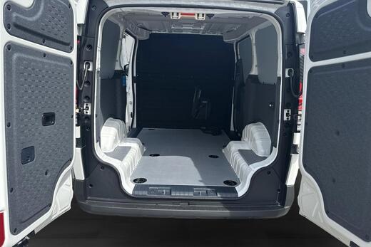 Kia PV5 Cargo vaihtoauto