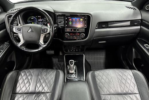 Mitsubishi Outlander PHEV vaihtoauto