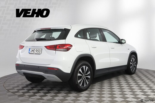 Mercedes-Benz GLA vaihtoauto