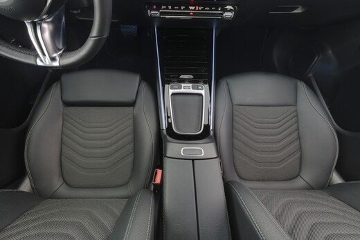 Mercedes-Benz EQA vaihtoauto