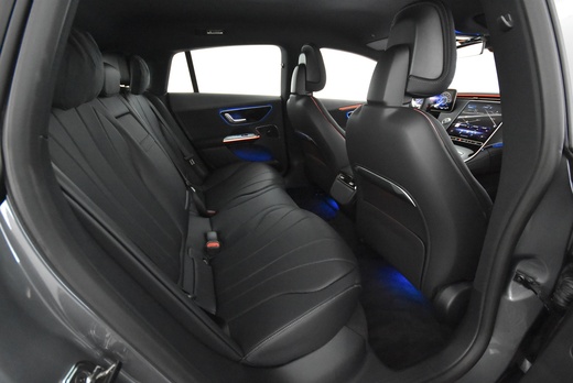 Mercedes-Benz EQE vaihtoauto