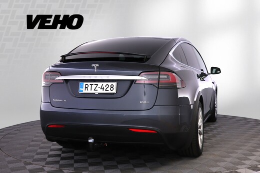 Tesla Model X vaihtoauto