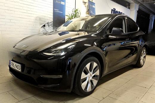 Tesla Model Y vaihtoauto